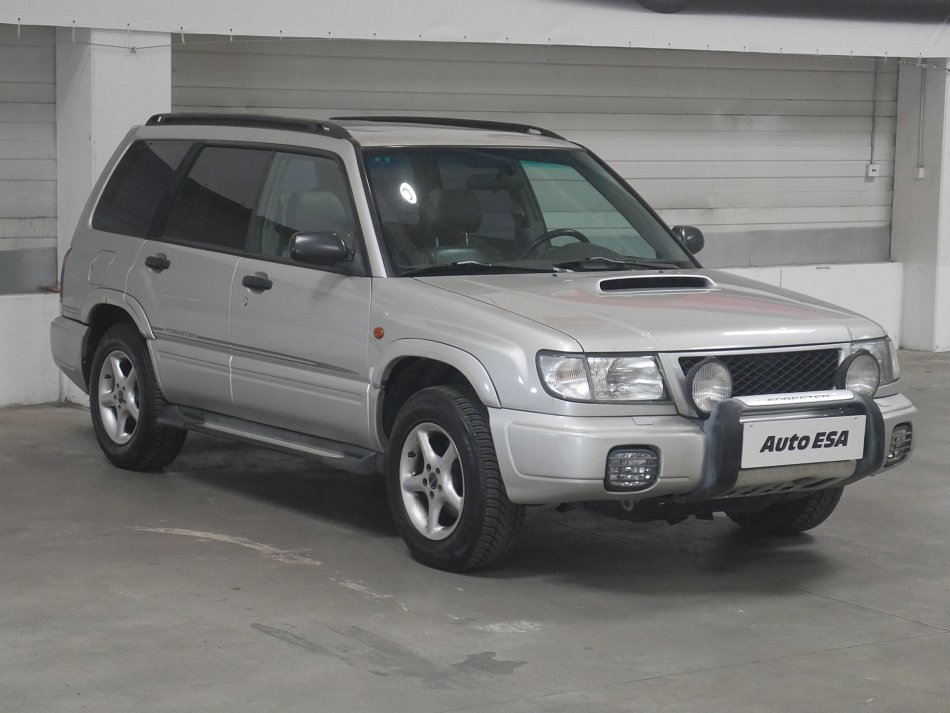 Subaru Forester 2.0i 
