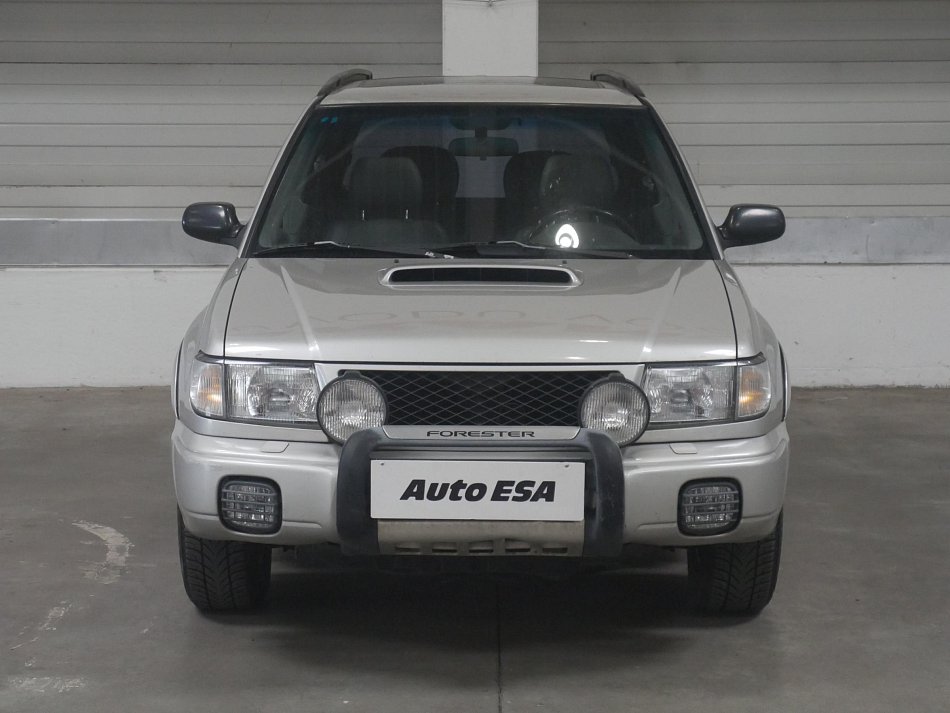Subaru Forester 2.0i 
