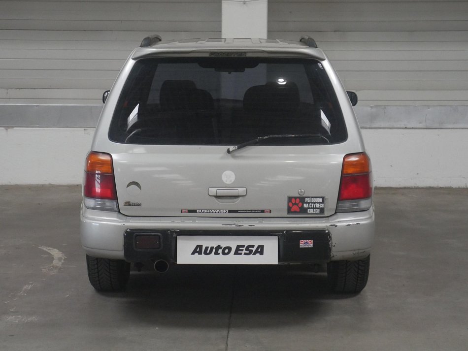 Subaru Forester 2.0i 