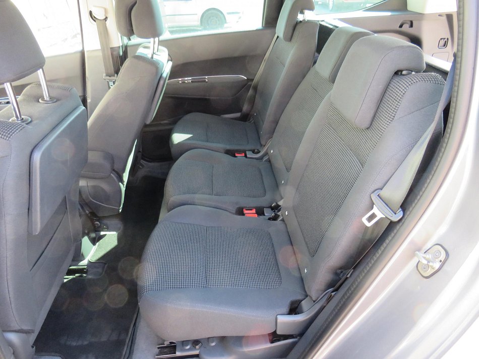 Peugeot 5008 1.6HDI 