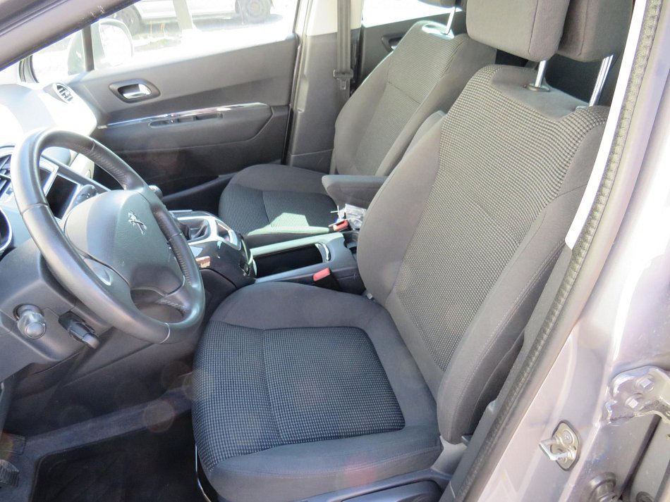 Peugeot 5008 1.6HDI 