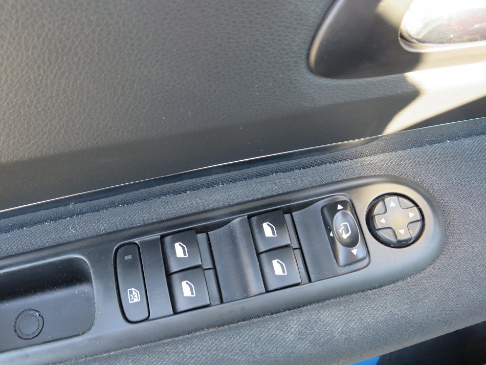 Peugeot 5008 1.6HDI 