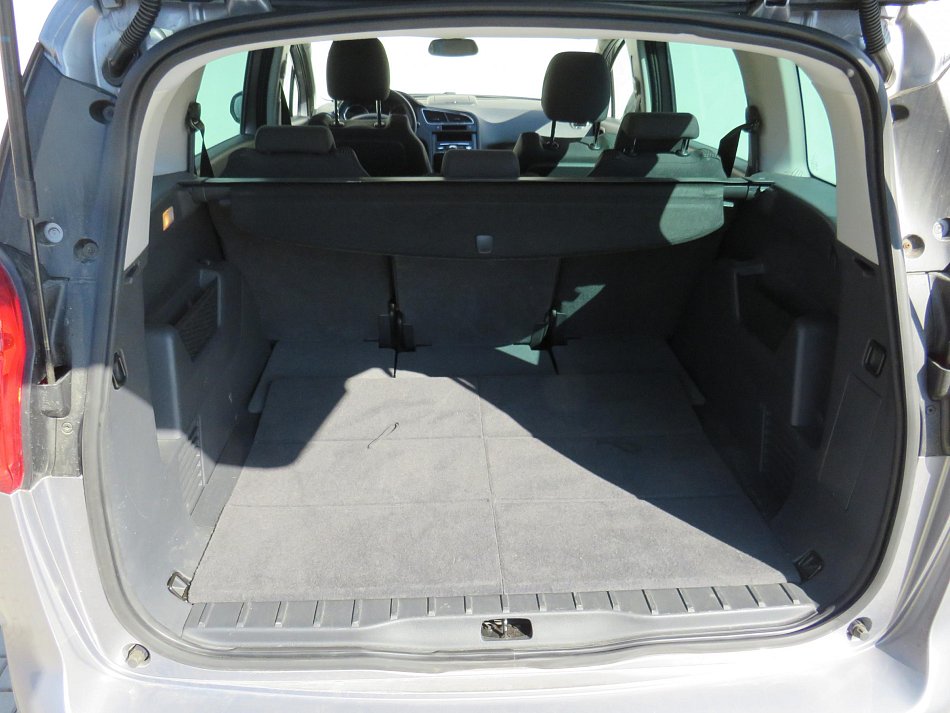 Peugeot 5008 1.6HDI 