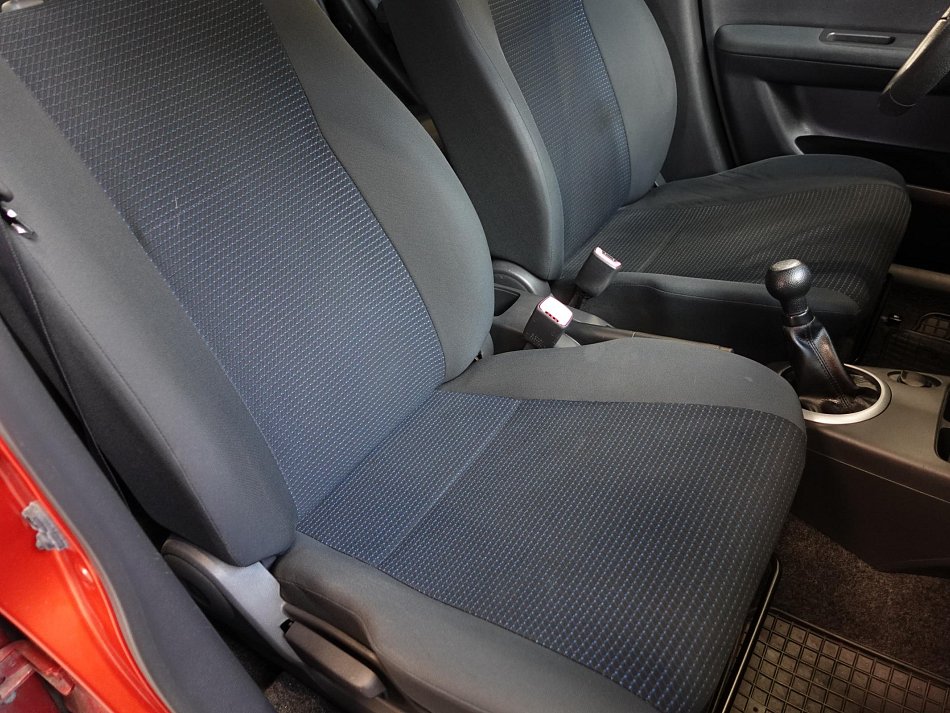 Suzuki Swift 1.3i 