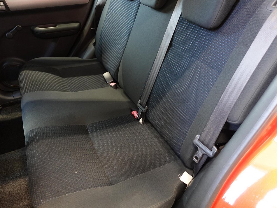 Suzuki Swift 1.3i 
