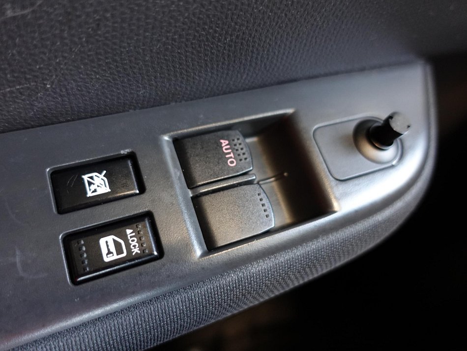 Suzuki Swift 1.3i 