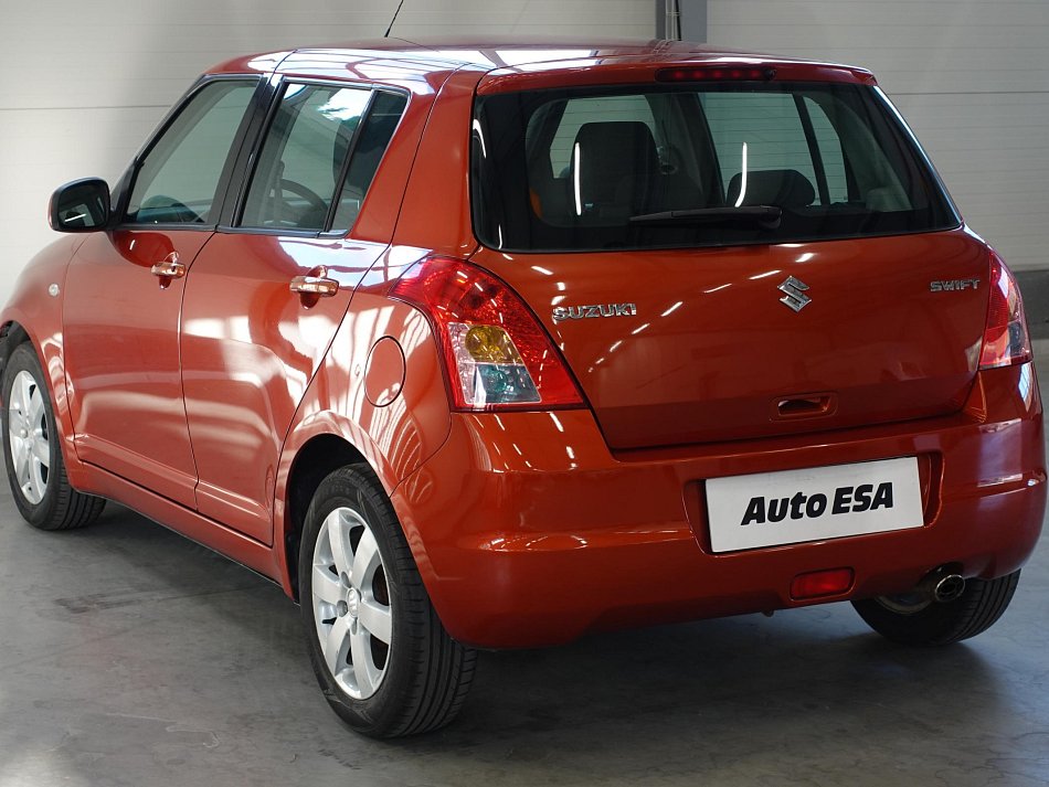 Suzuki Swift 1.3i 