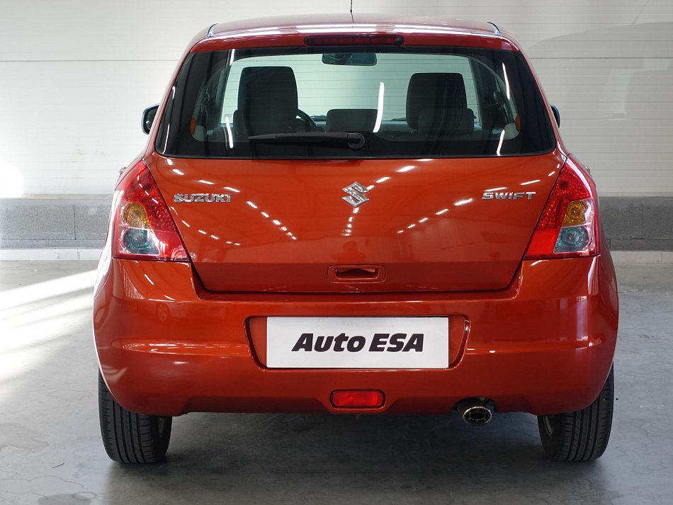 Suzuki Swift 1.3i 