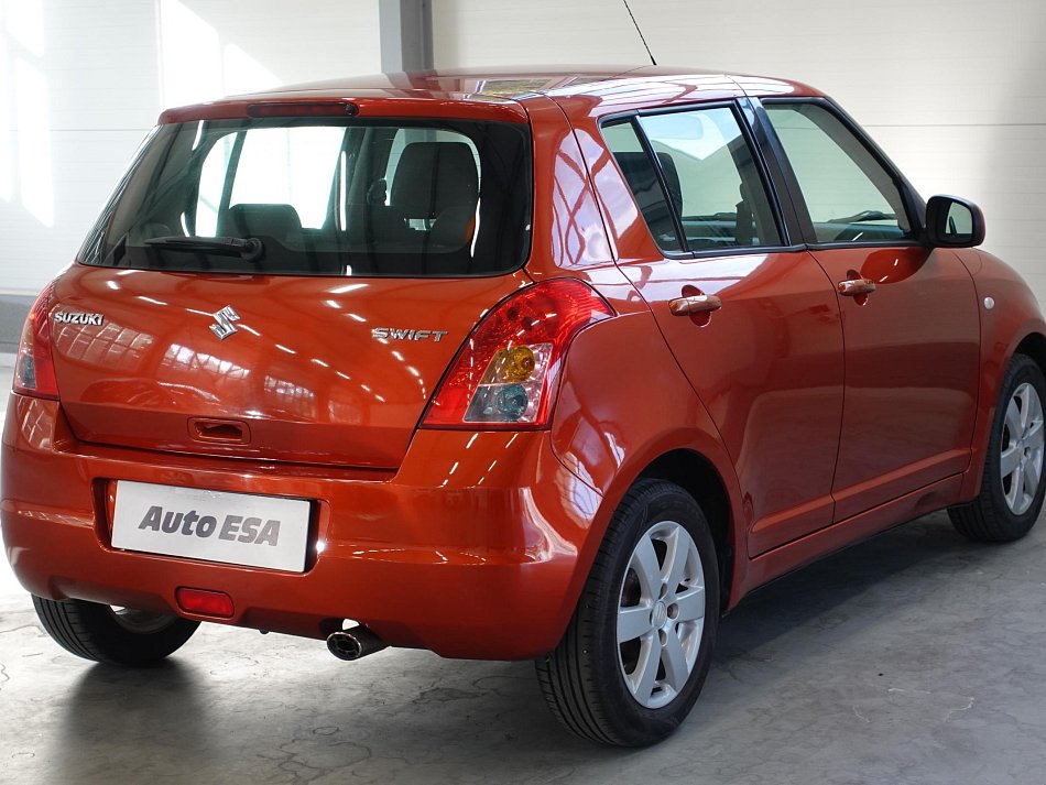 Suzuki Swift 1.3i 