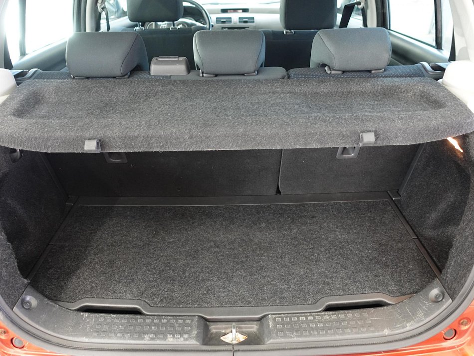 Suzuki Swift 1.3i 