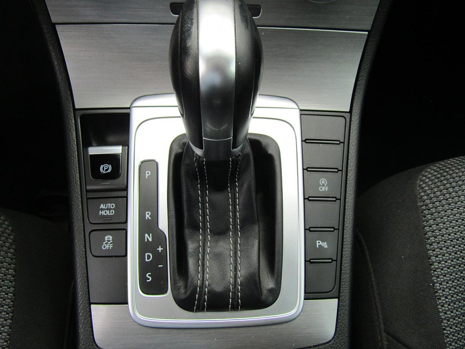 Volkswagen Passat 2.0TDi 