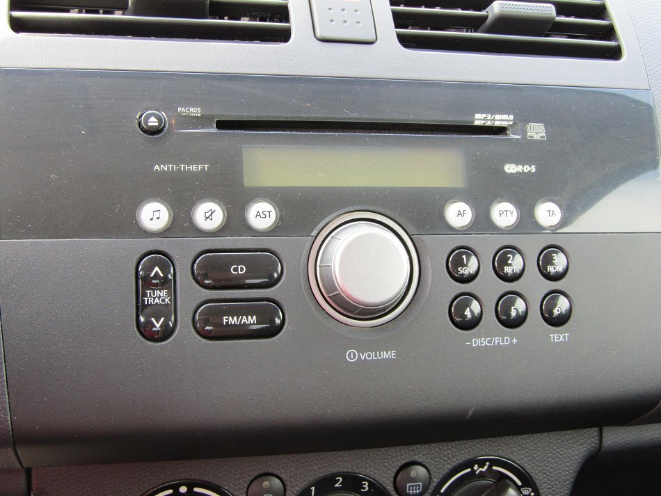 Suzuki Swift 1.3 i  4x4