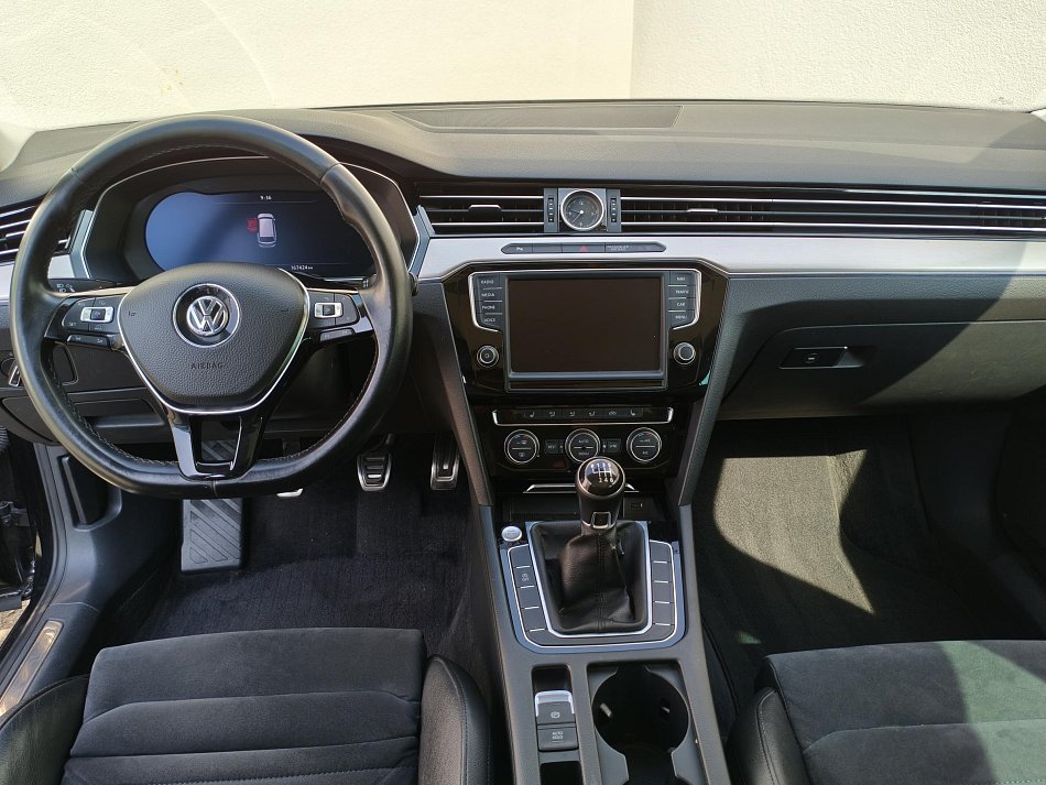 Volkswagen Passat 1.6 TDi 
