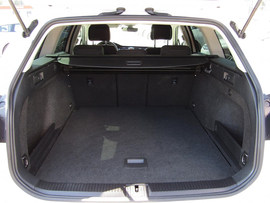 Volkswagen Passat 2.0 TDi 