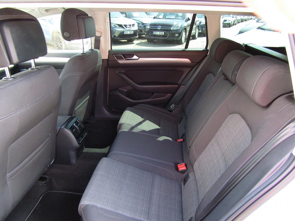 Volkswagen Passat 2.0 TDi 