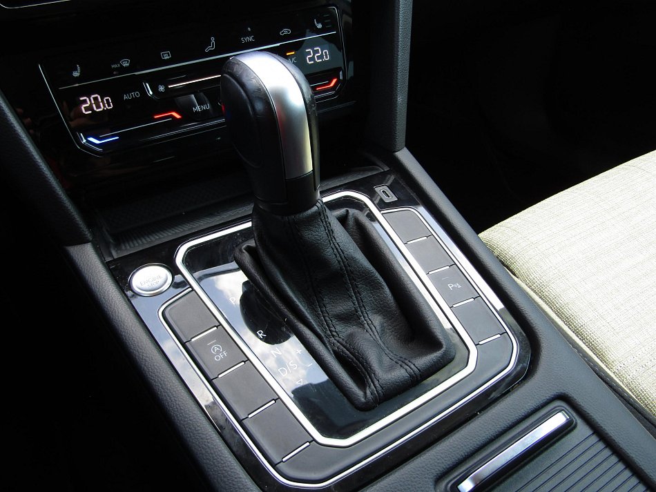 Volkswagen Passat 2.0 TDi 