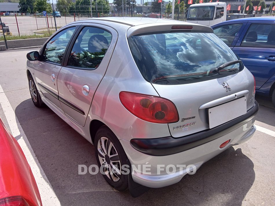 Peugeot 206 1.1i 