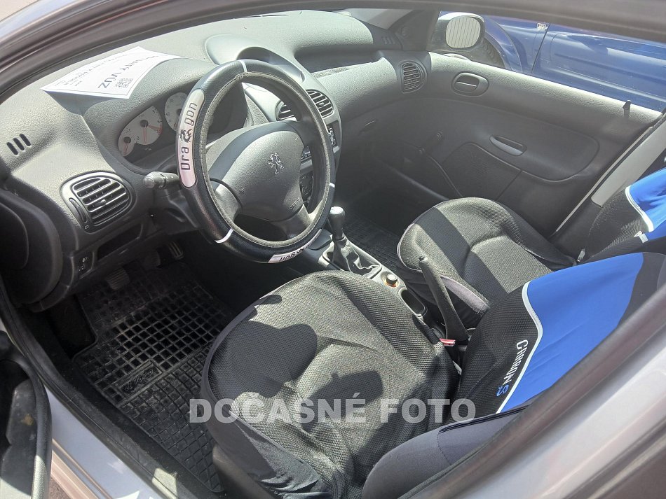 Peugeot 206 1.1i 