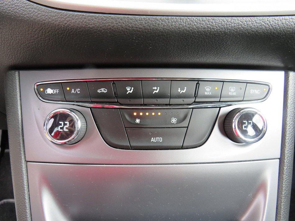 Opel Astra 1.6CDTi 