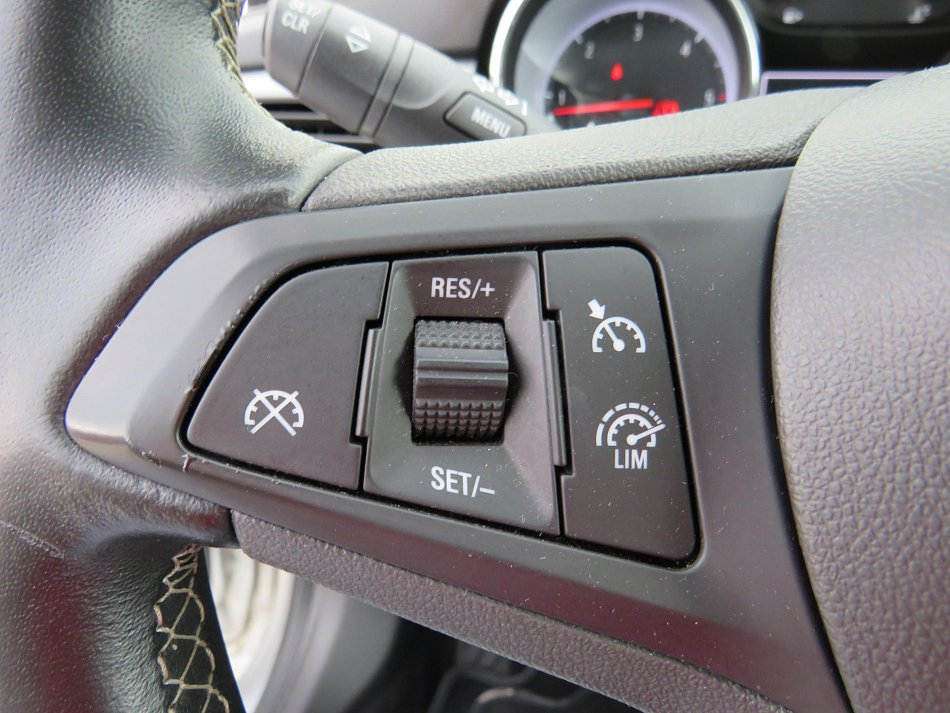 Opel Astra 1.6CDTi 