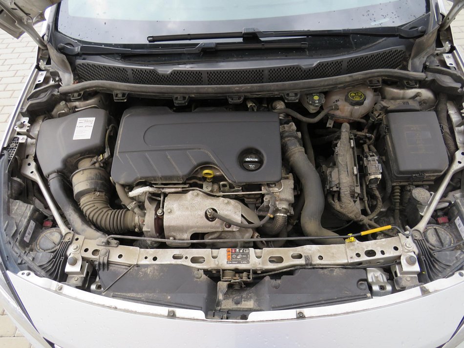 Opel Astra 1.6CDTi 