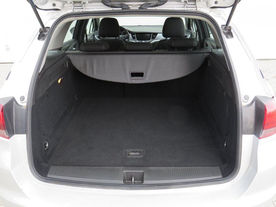 Opel Astra 1.6CDTi 