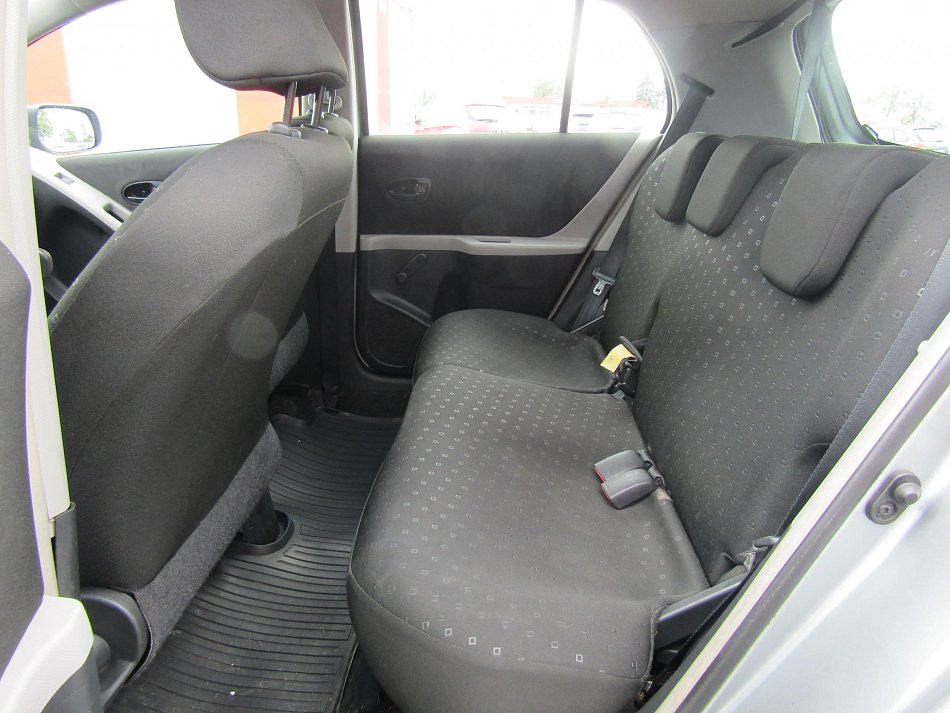 Toyota Yaris 1.0 VVT-i 