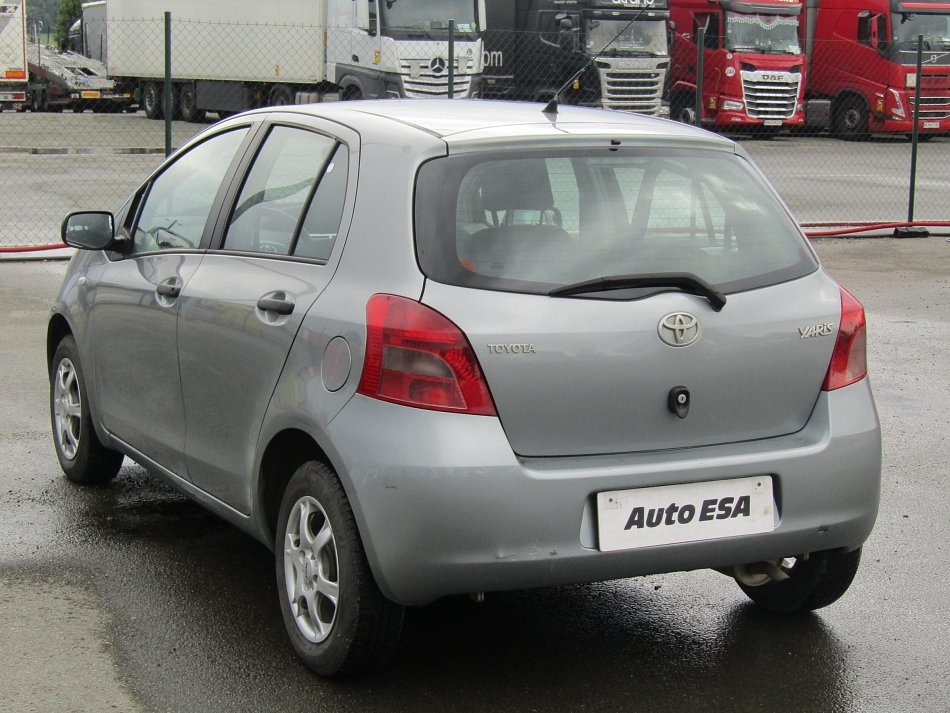 Toyota Yaris 1.0 VVT-i 