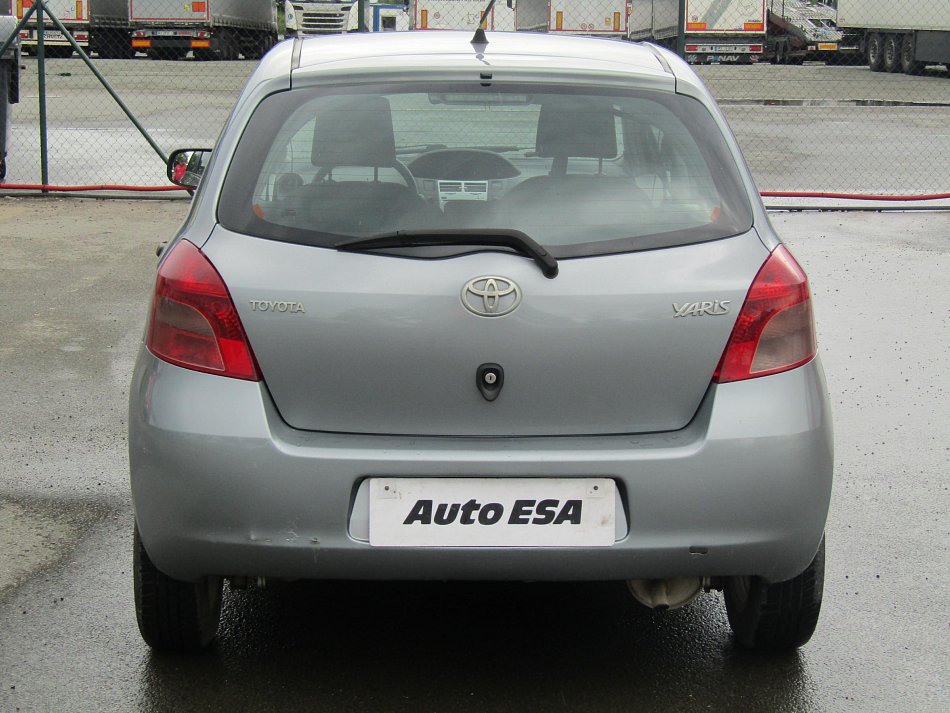 Toyota Yaris 1.0 VVT-i 