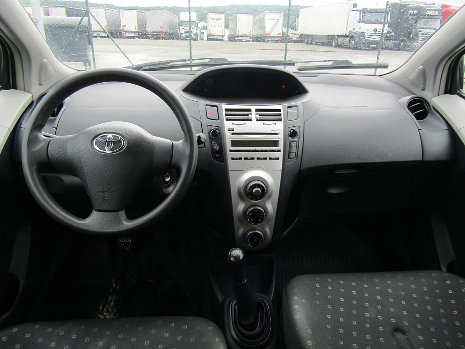 Toyota Yaris 1.0 VVT-i 