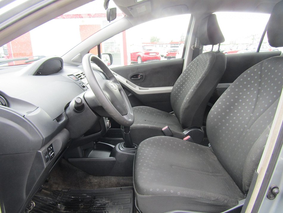 Toyota Yaris 1.0 VVT-i 
