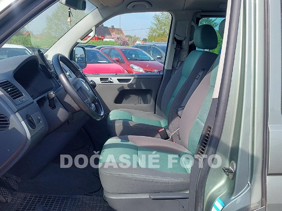 Volkswagen Multivan 2.5TDi Comfortline 7míst