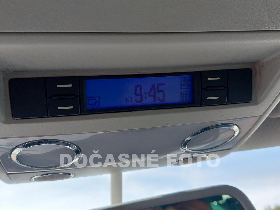 Volkswagen Multivan 2.5TDi Comfortline 7míst