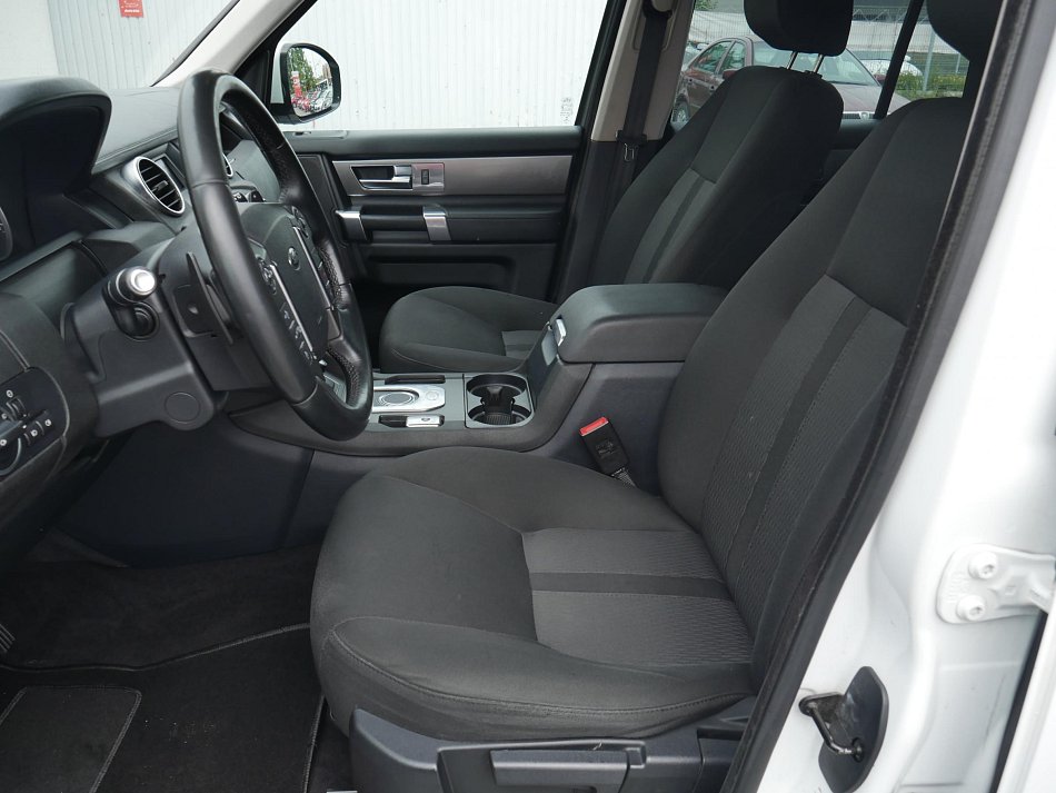 Land Rover Discovery 3.0 D  4x4, 7míst
