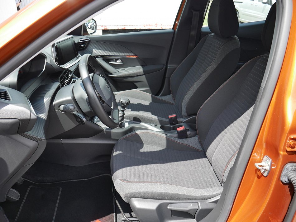 Peugeot 2008 1.2 PT 