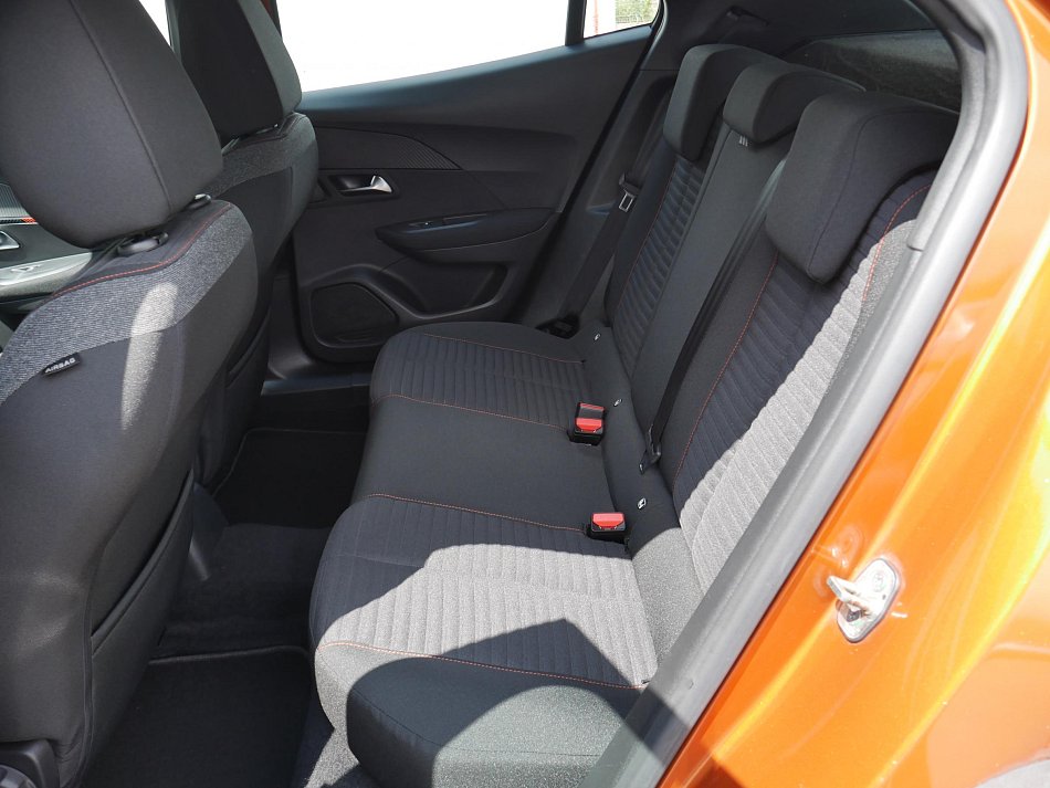 Peugeot 2008 1.2 PT 
