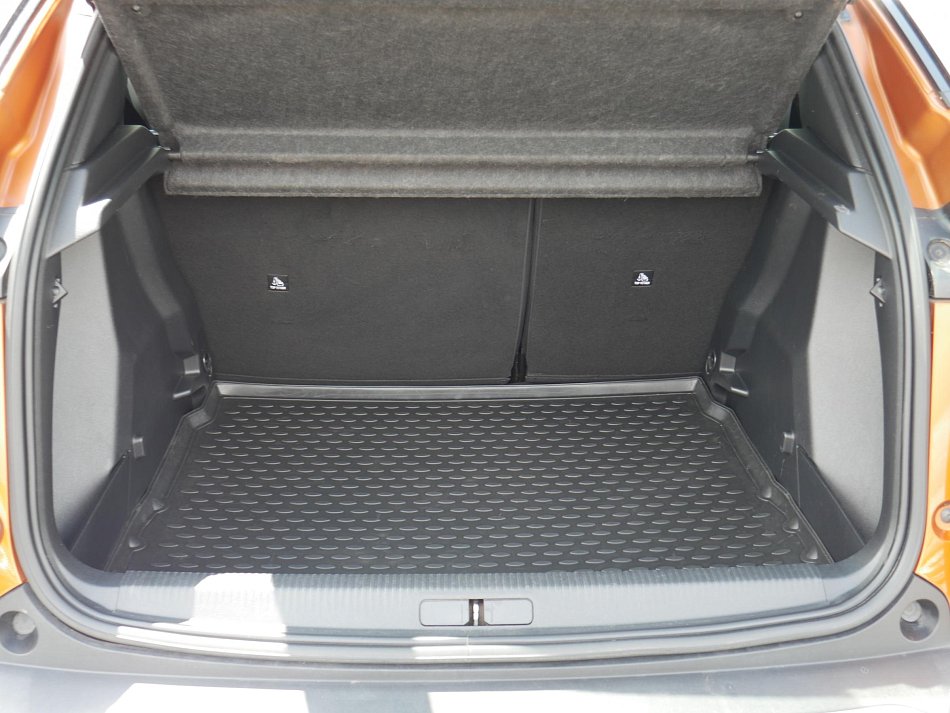 Peugeot 2008 1.2 PT 