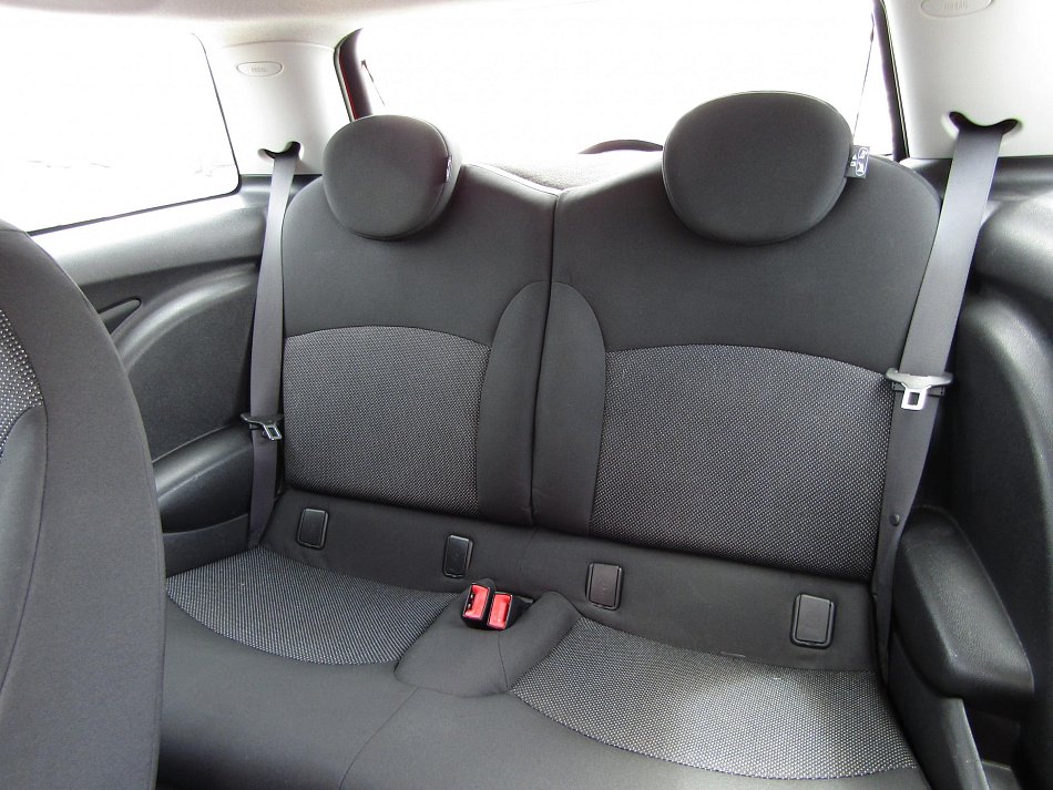 Mini Cooper 1.6D 