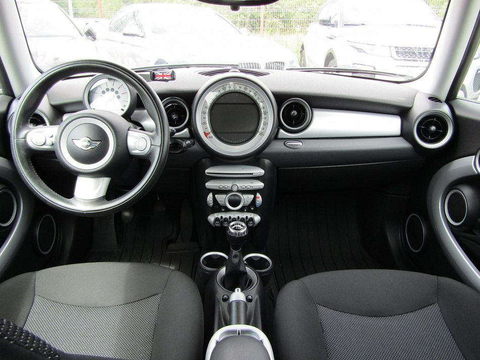 Mini Cooper 1.6D 