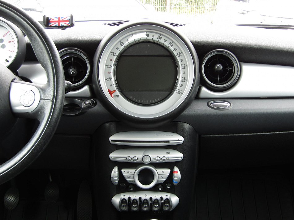 Mini Cooper 1.6D 