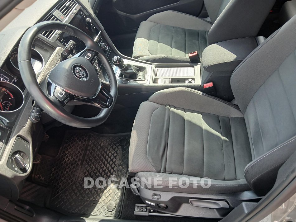 Volkswagen Golf 1.5 TSi 