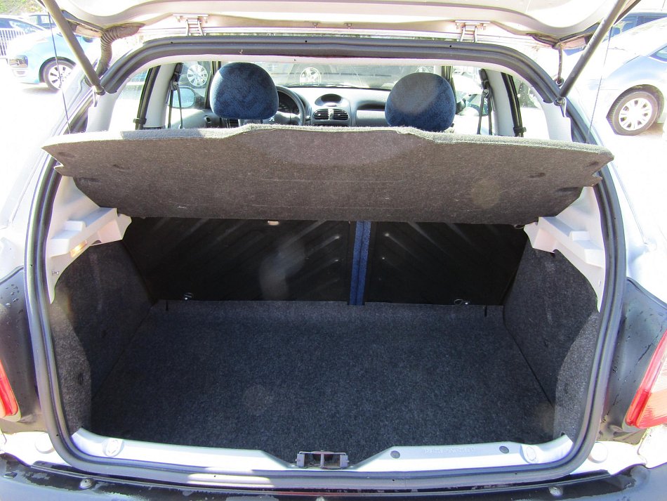 Peugeot 206 1.2i 