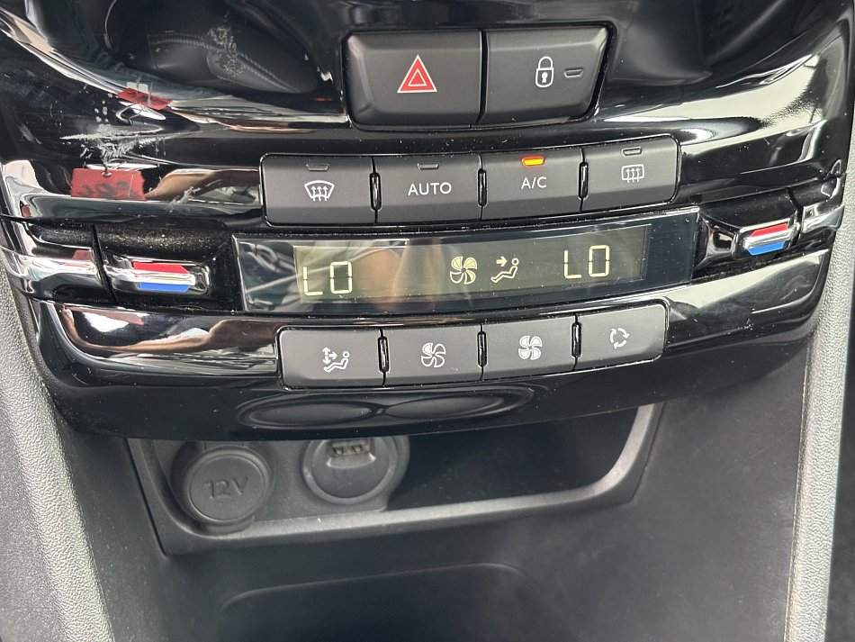 Peugeot 2008 1.2PT Allure