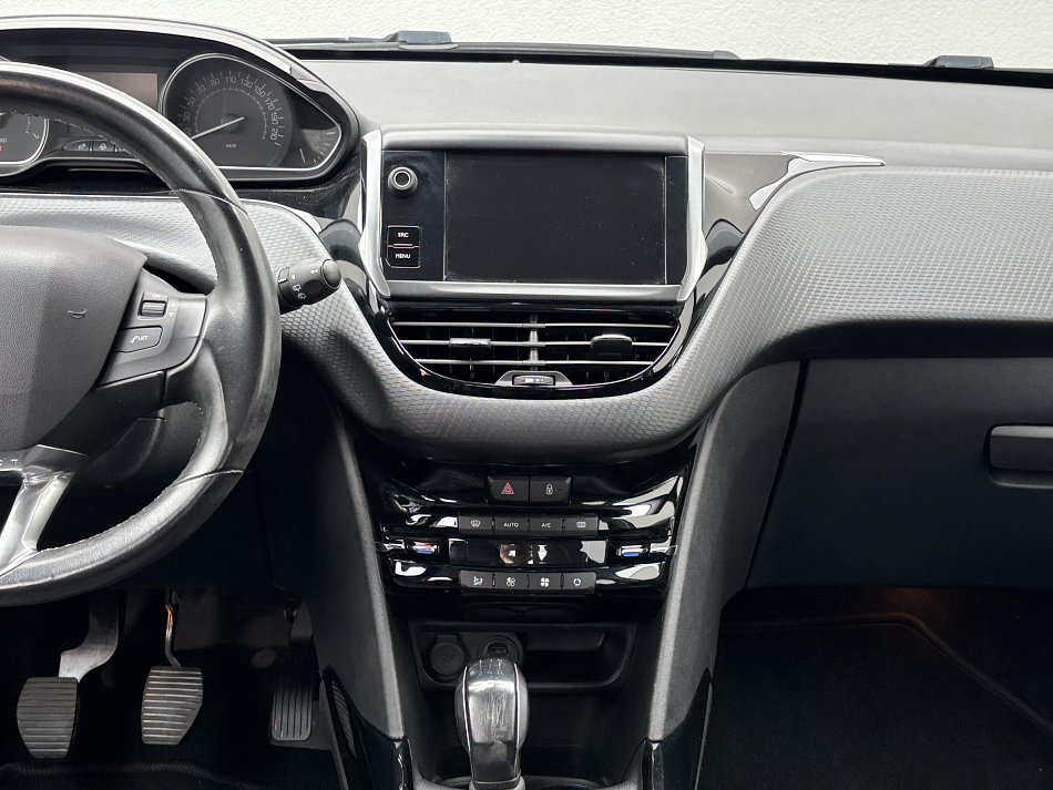 Peugeot 2008 1.2PT Allure