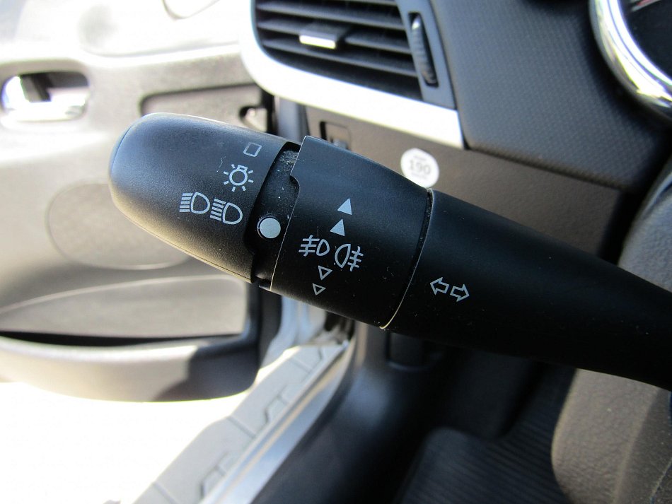 Peugeot 207 1.6i  SW