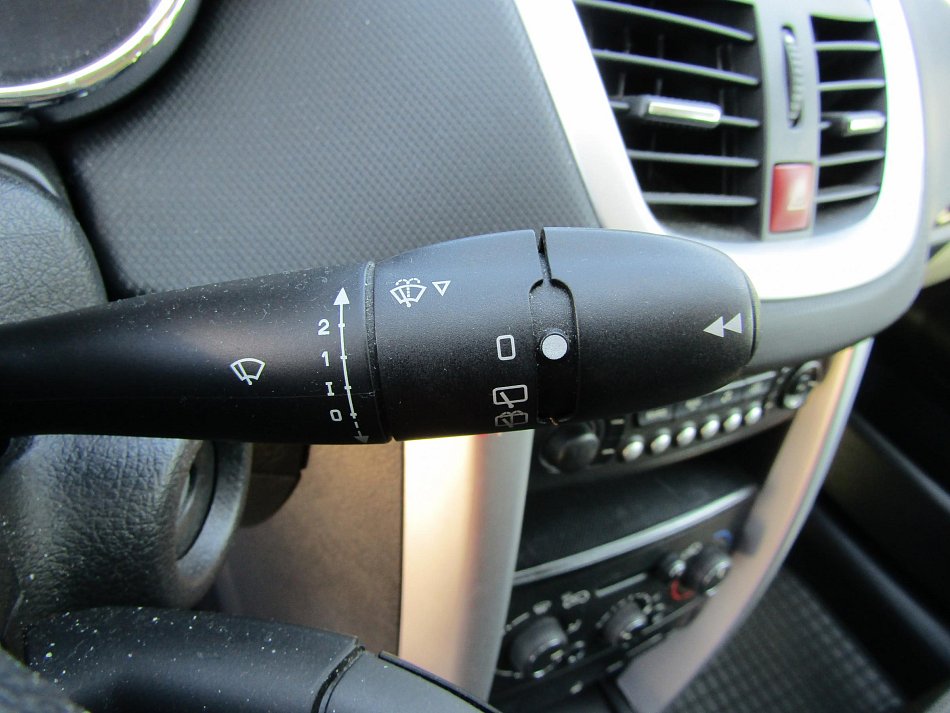 Peugeot 207 1.6i  SW