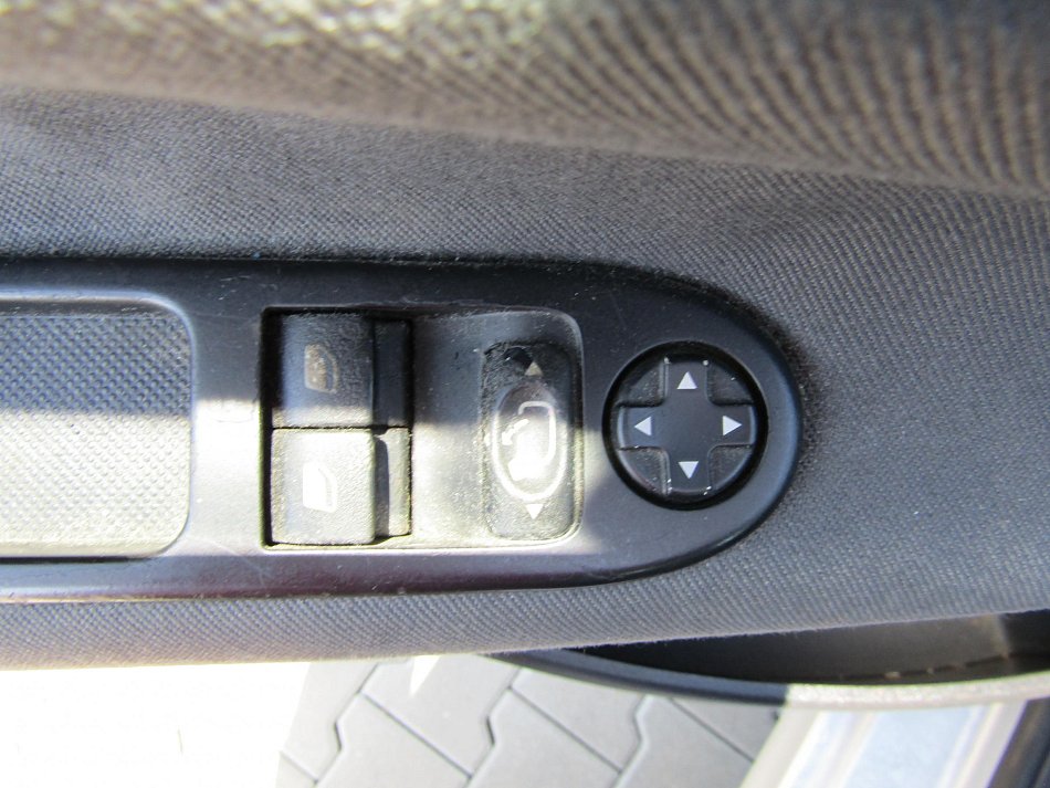 Peugeot 207 1.6i  SW