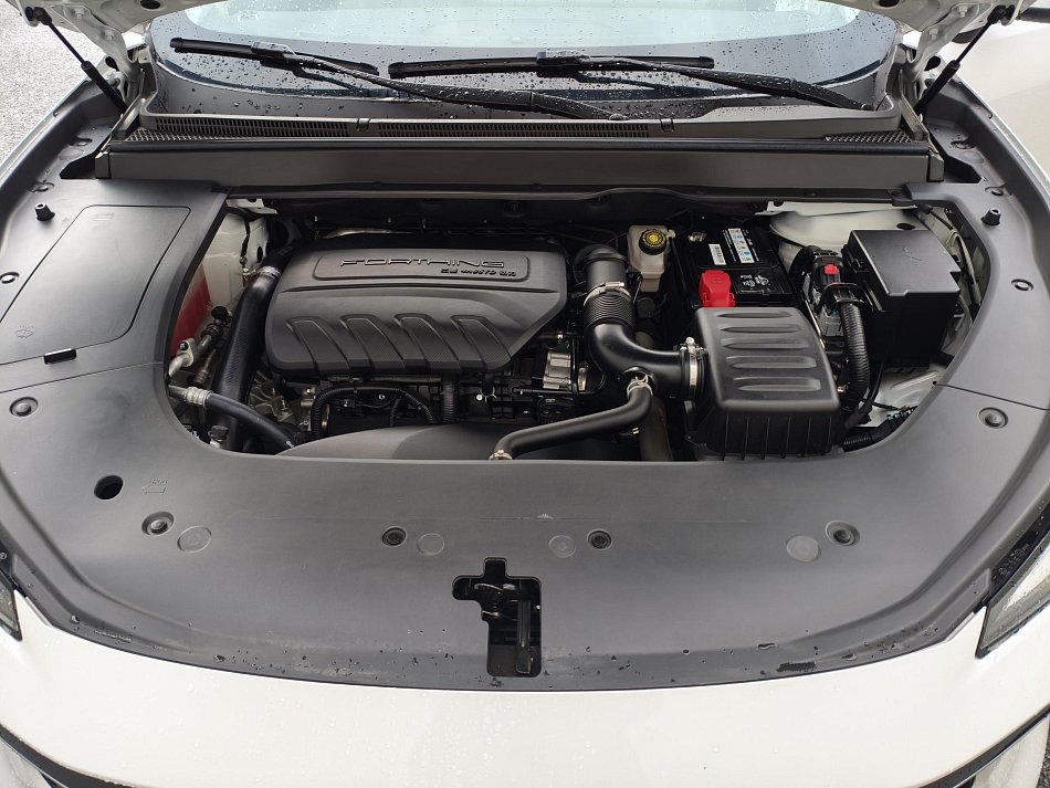 Dongfeng T5 Evo 1.5 i 