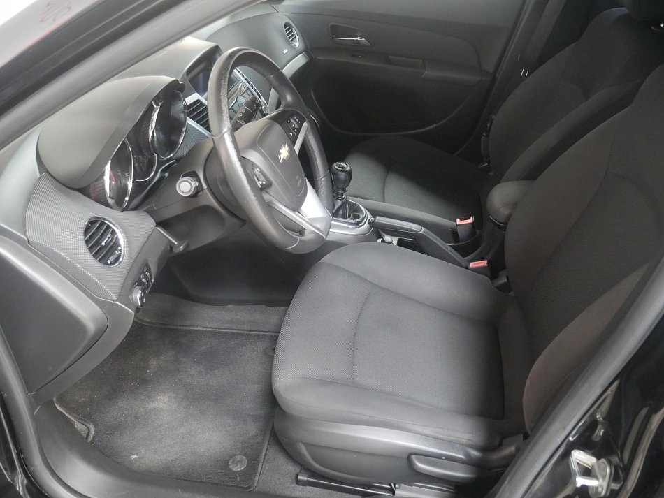 Chevrolet Cruze 1.8 16V 
