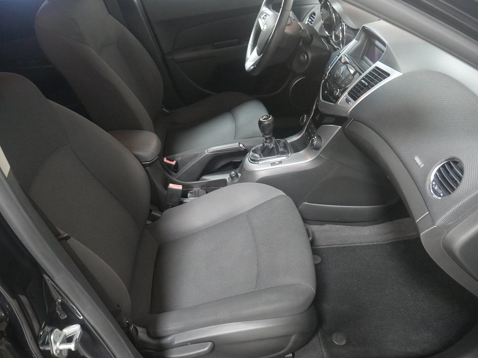 Chevrolet Cruze 1.8 16V 